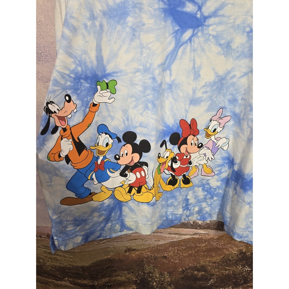 Disneyland Resort Blue Tie-Dye Celebration Crew Long Sleeve Shirt Size Large